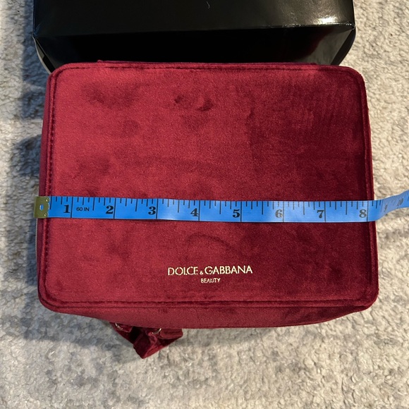 NWT Dolce & Gabbana Beauty Makeup Case Red Velvet - Picture 4 of 7